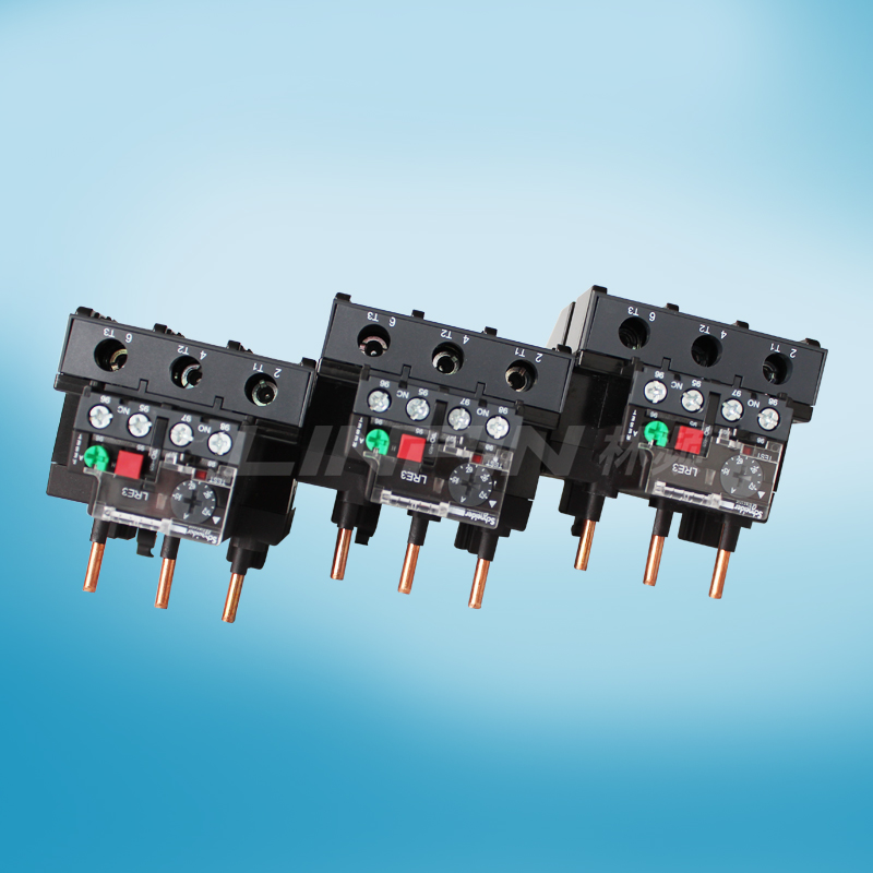 高低溫交變?cè)囼?yàn)箱